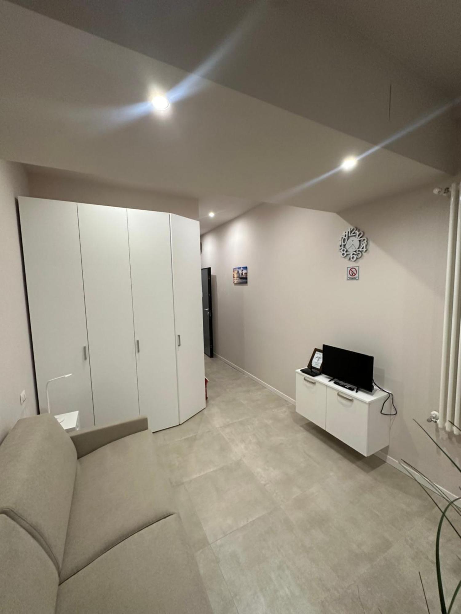 Monolocale Piazza Gambara M1 Appartement Milaan Buitenkant foto