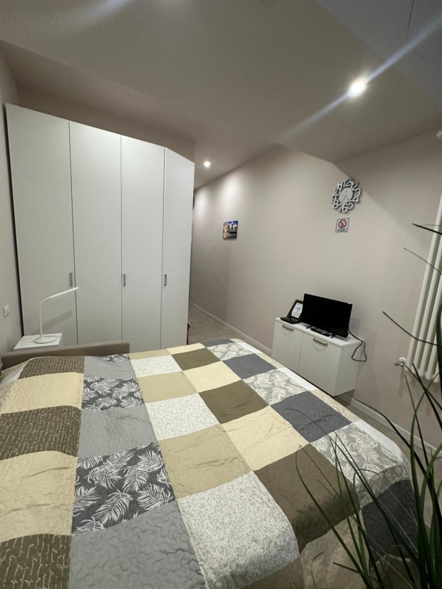 Monolocale Piazza Gambara M1 Appartement Milaan Buitenkant foto