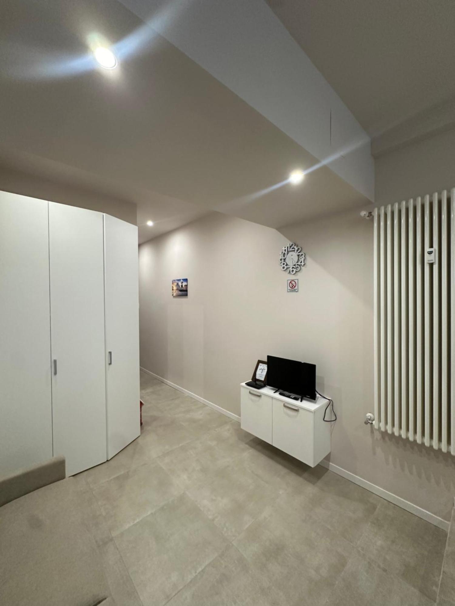 Monolocale Piazza Gambara M1 Appartement Milaan Buitenkant foto