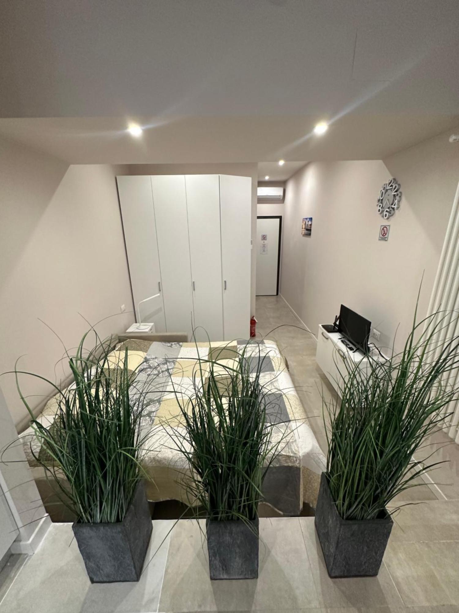Monolocale Piazza Gambara M1 Appartement Milaan Buitenkant foto